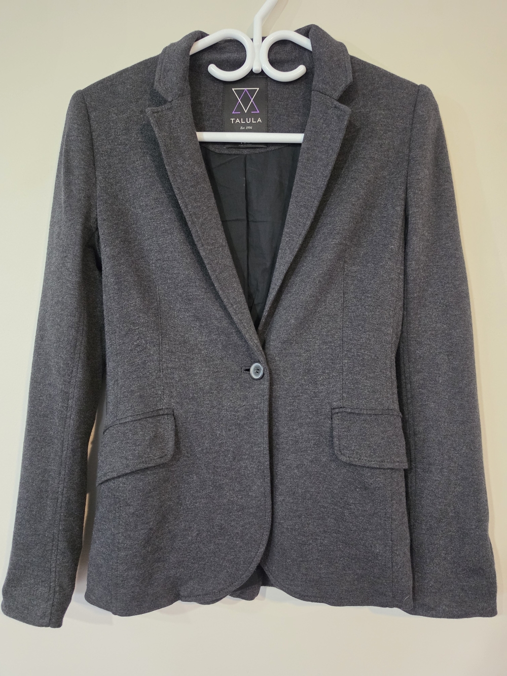 Aritzia Talula Charcoal Gray Single-Button Blazer. Women's Size 2. Pima/modal